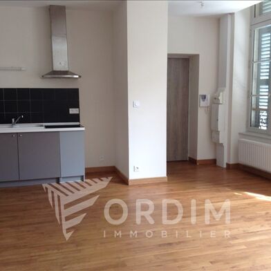 Appartement 4 pièces 780 €