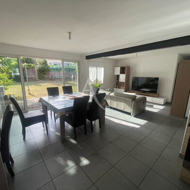 Maison 5 pièces 299250 €