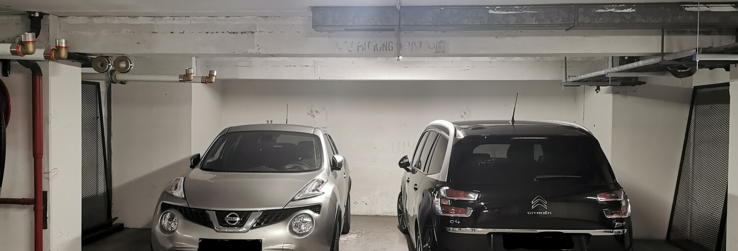 Garage   m² à louer à Marseille 2 (13002)