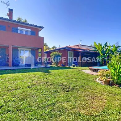 Maison 5 pièces 599000 €