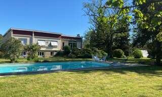 Maison 7 Pièces 202 m² à vendre à Magné (79460)