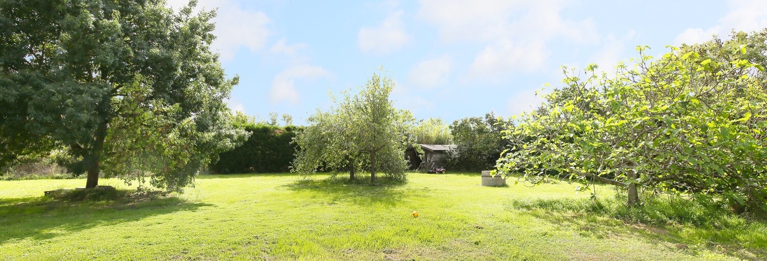 Terrain  1061 m² à vendre à Montaigut-sur-Save (31530)