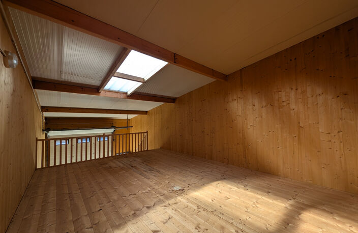 Local Professionnel tout neuf — photo 2