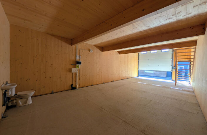 Local Professionnel tout neuf — photo 3