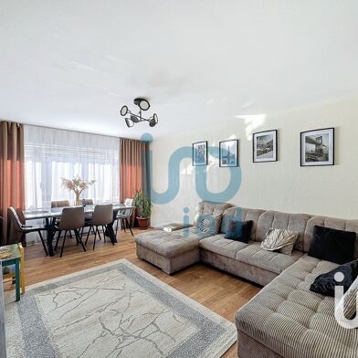 Appartement 4 pièces 220000 €