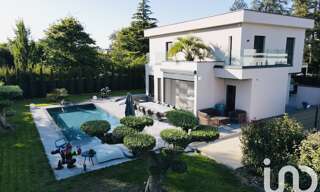 Maison 8 Pièces 240 m² à vendre à Lissieu (69380)