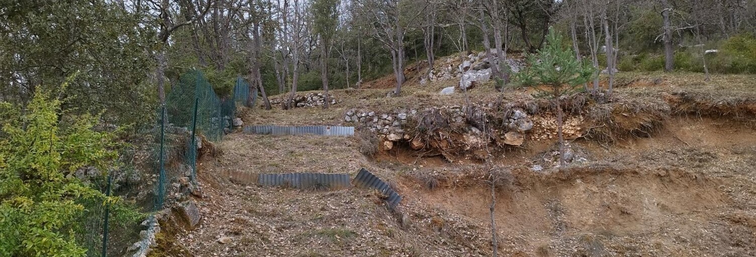 Terrain  984 m² à vendre à Quinson (04500)