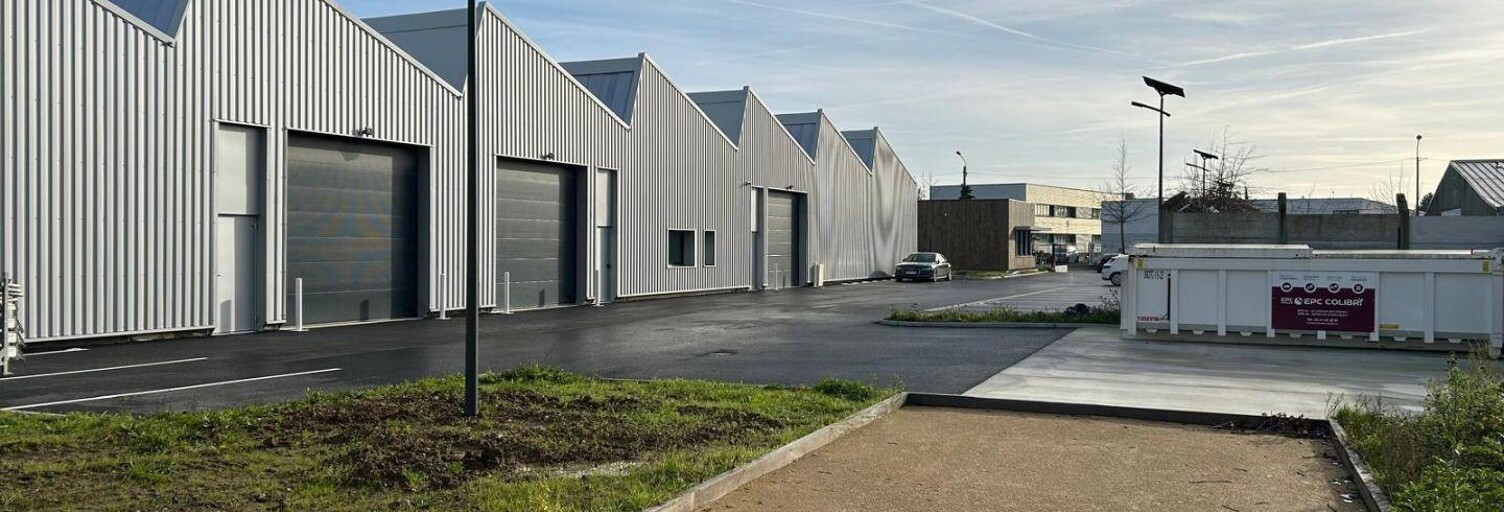 Commerce  330 m² à louer à Carquefou (44470)