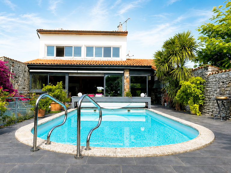 VILLA AVEC PISCINE — photo 1