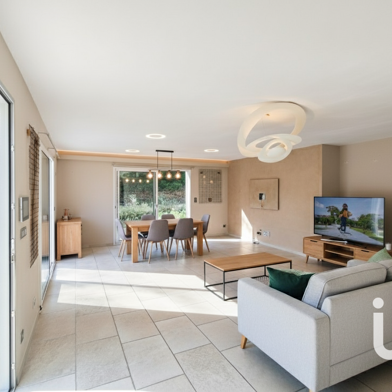 Maison 5 pièces 399000 €