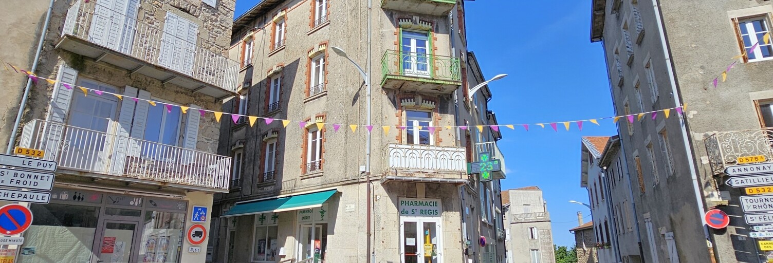 Immeuble  300 m² à vendre à Lalouvesc (07520)