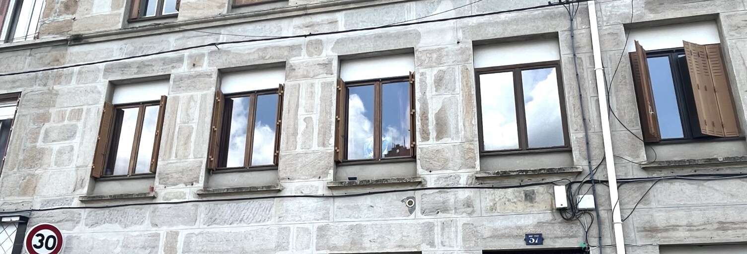 Immeuble  346 m² à vendre à Saint-Étienne (42100)