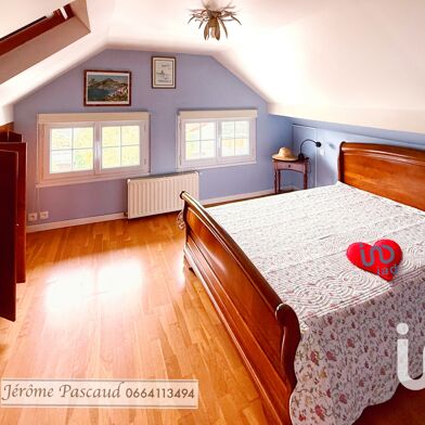 Maison 5 pièces 499000 €