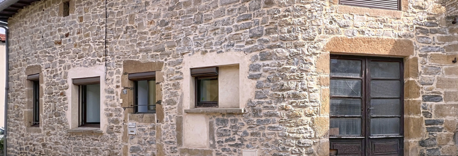 Maison 6 Pièces 150 m² à vendre à Saint-Georges-de-Luzençon (12100)