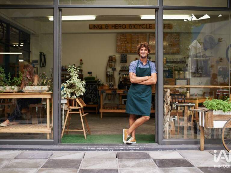 Vente Boutique/Local commercial 100 m&sup2; — photo 1