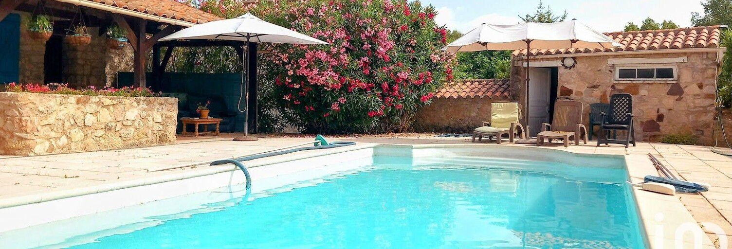 Maison 5 Pièces 174 m² à vendre à Saint-Paul-en-Forêt (83440)