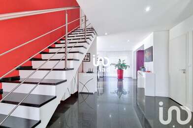 Maison 8 pièces 599000 €