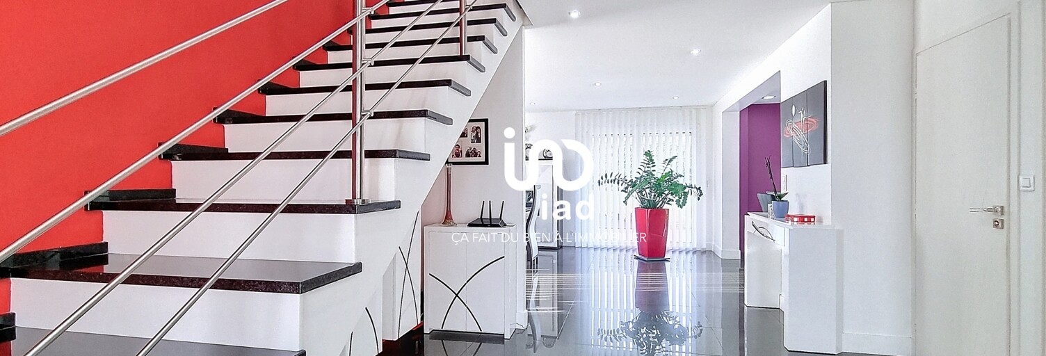 Maison 8 Pièces 240 m² à vendre à Bréval (78980)