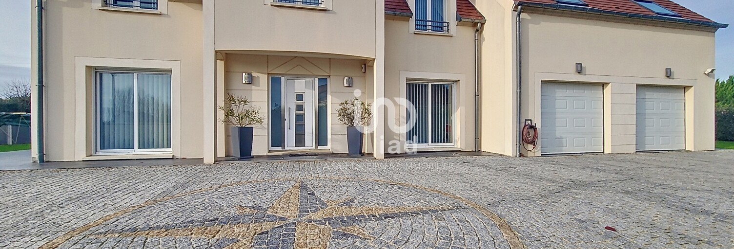 Maison 8 Pièces 240 m² à vendre à Fontenay-Mauvoisin (78200)