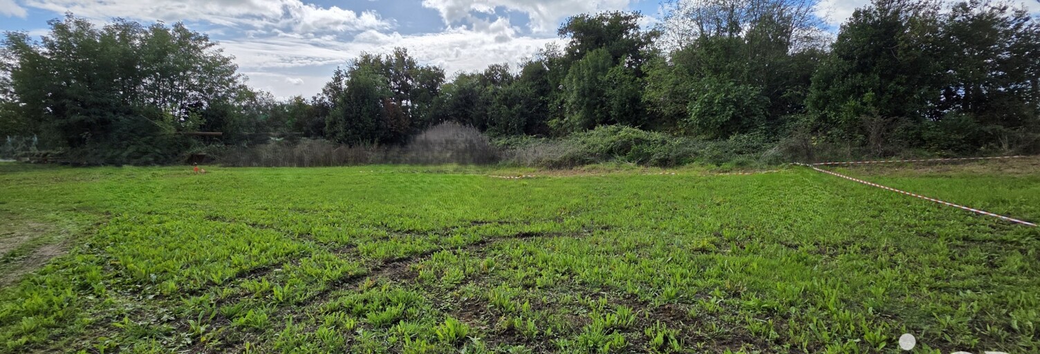 Terrain  445 m² à vendre à Saint-Just-Luzac (17320)