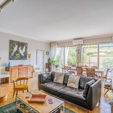 Maison 5 pièces 596620 €