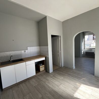 Appartement 4 pièces 74200 €