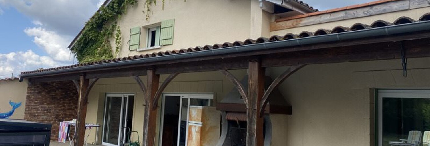 Maison 8 Pièces 220 m² à vendre à Les Églisottes-et-Chalaures (33230)