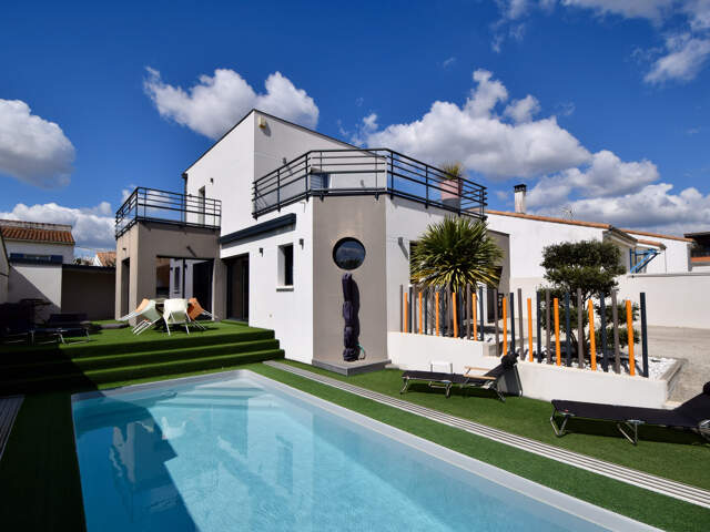  VAUX SUR MER ENTRE PLAGES ET COMMERCES MAISON RECENTE AVEC — photo du bien