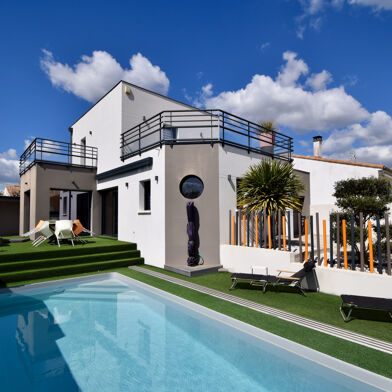 Maison 5 pièces 698000 €