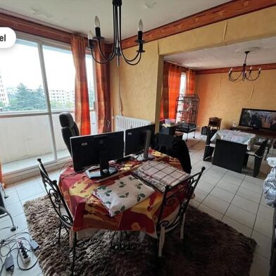 Appartement 4 pièces 148400 €