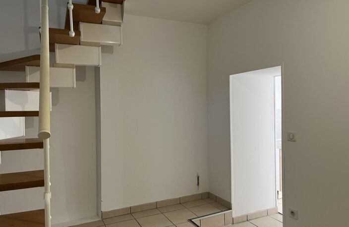 Vente maison 3 pièces 82 m² Mirambeau (17150) — photo 5
