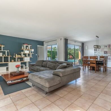 Maison 5 pièces 619900 €