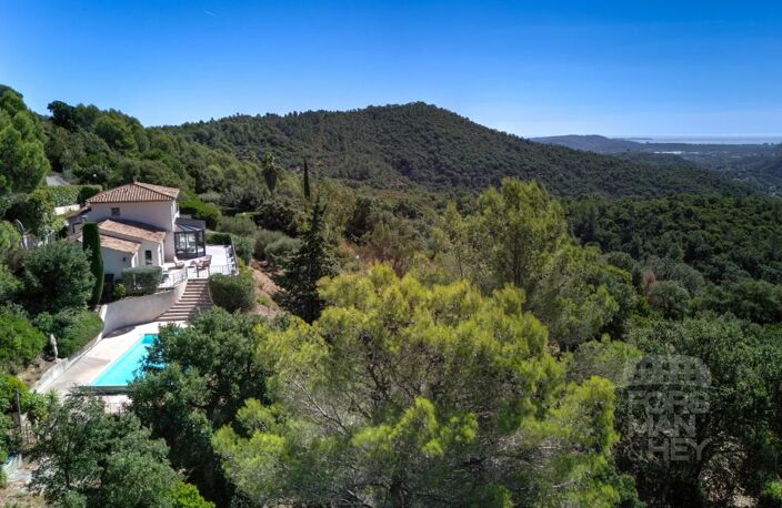 Peymeinade : Villa au cœur d’une domaine sécurisé, avec vue mer — photo 5