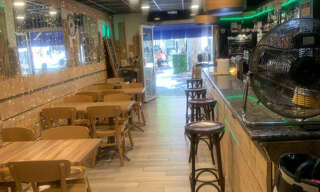 Commerce  60 m² à vendre à Rousset (13790)