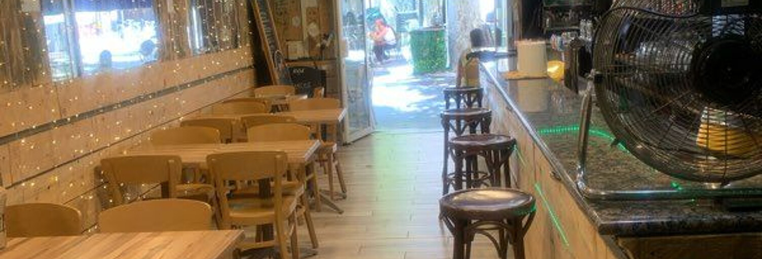 Commerce  60 m² à vendre à Rousset (13790)