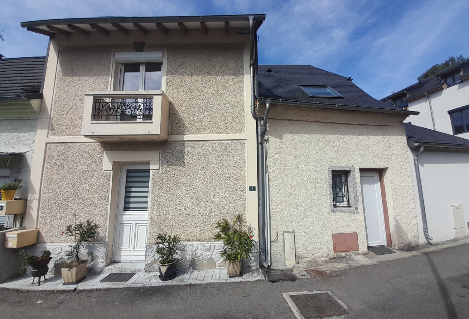 Maison de village rénovée avec jardin — photo 1