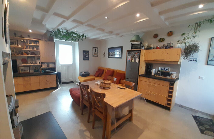 Maison de village rénovée avec jardin — photo 3