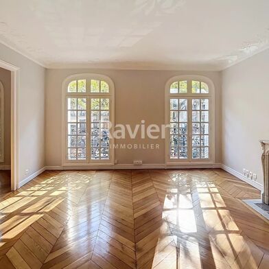 Appartement 5 pièces 5141 €