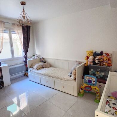 Appartement 3 pièces 210000 €