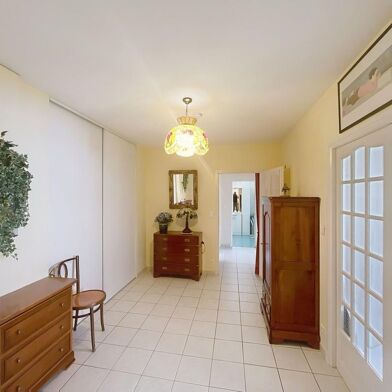 Appartement 3 pièces 222600 €