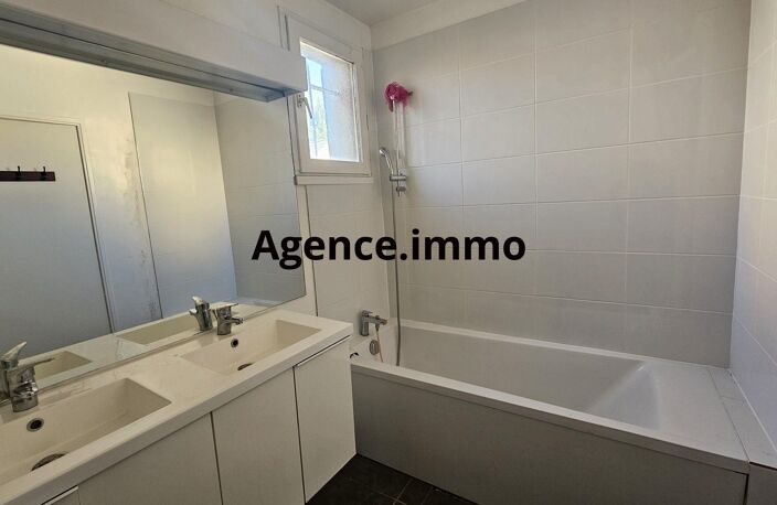 A VOIR RAPIDEMENT — photo 2