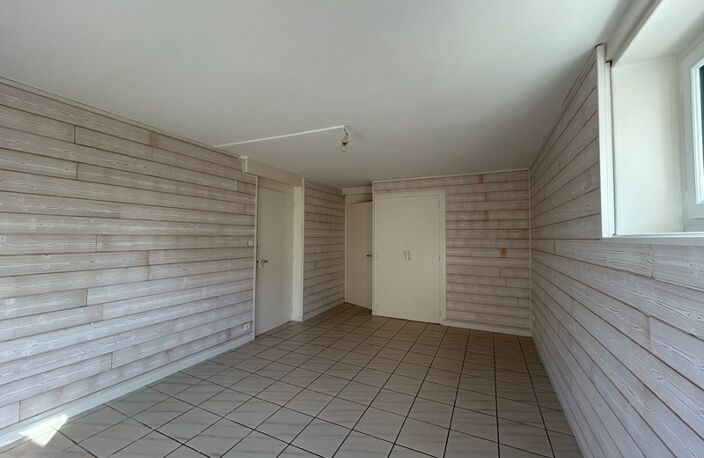 Charmante maison sur sous sol complet de 126m2 habitable très lumineuse avec grand jardin et dépendance — photo 3