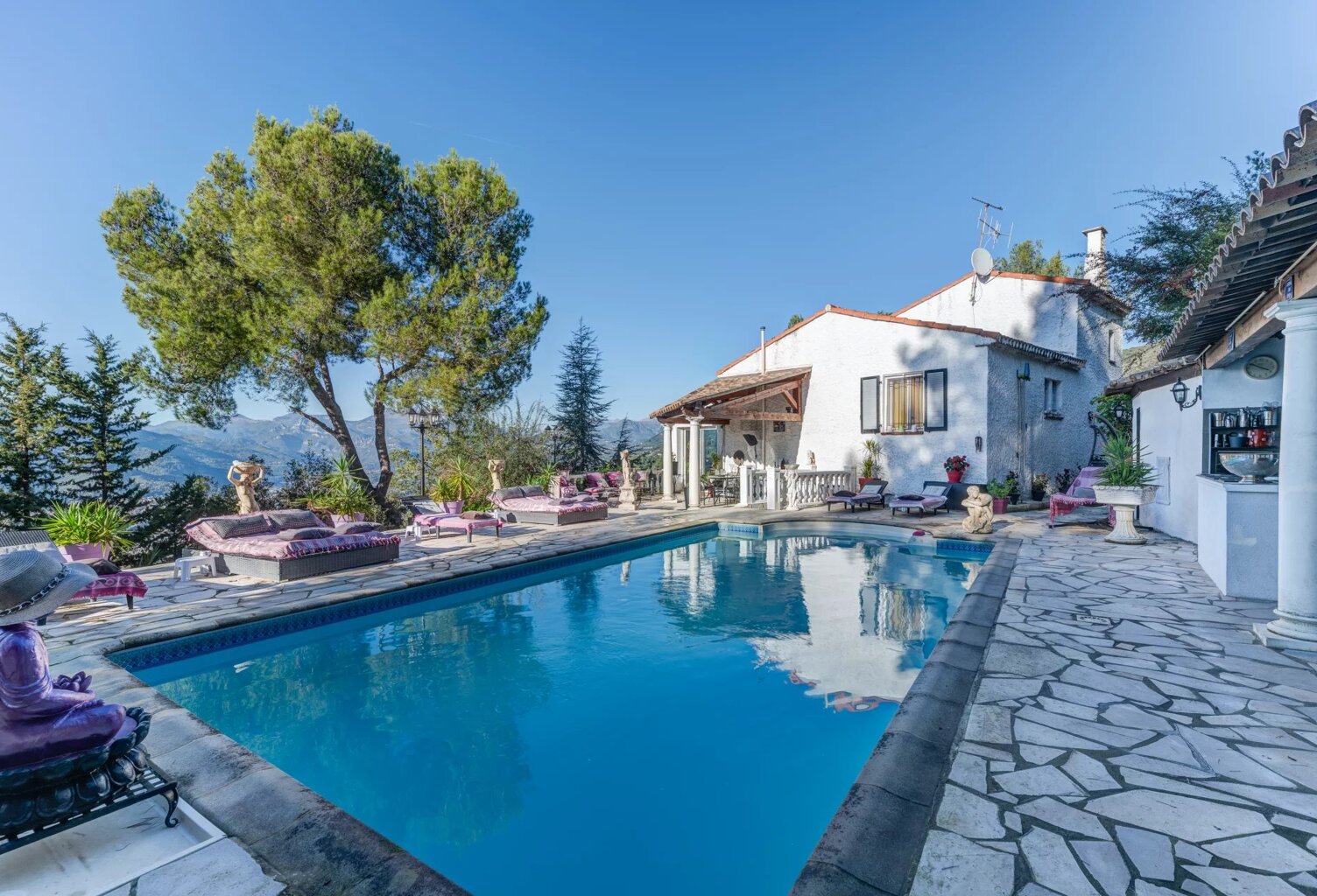 Villa avec vue panoramique, piscine et pool-house — photo 1