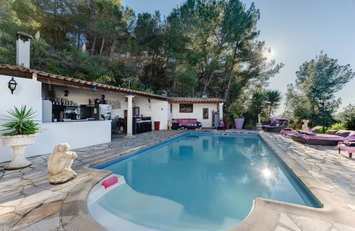 Villa avec vue panoramique, piscine et pool-house — photo 3