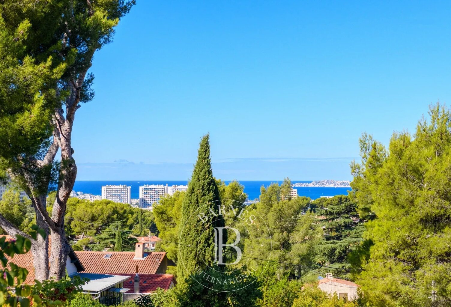 LA PANOUSE MAISON 148 M2 VUE COLLINES, TERRASSES PARKING ET GARA — photo 1