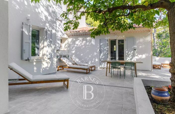 LA PANOUSE MAISON 148 M2 VUE COLLINES, TERRASSES PARKING ET GARA — photo 5