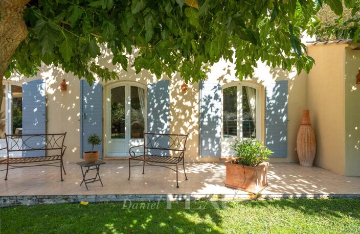Campagne d'Aix en Provence - Maison traditionnelle — photo 2