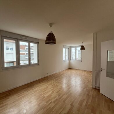 Appartement 3 pièces 217300 €