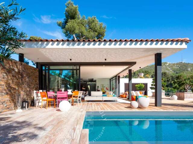 VILLA CONTEMPORAINE AVEC PISCINE - LA PANOUSE  - 13009 MARSEILLE — photo du bien