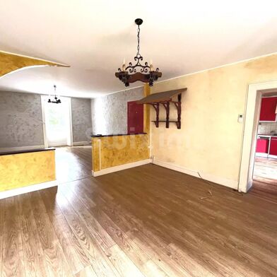 Maison 7 pièces 140000 €